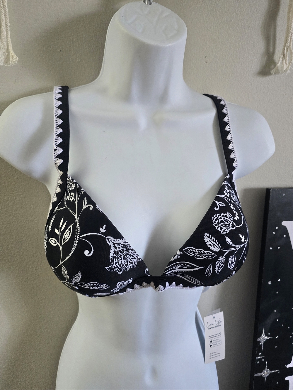Cupshe Push Up Bikini Top With Crochet Details - Top Only, With Tags - Picture 2 of 7